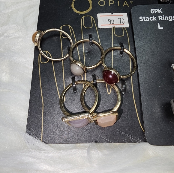 Multiple New‎ Rings - Picture 2 of 7